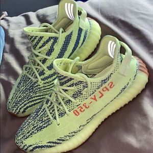 Adidas Yeezy Boost 350 V2 Semi Frozen Yellow